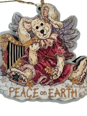 The Boyds Collection Peace on Earth Bear Christmas Ornament 1996